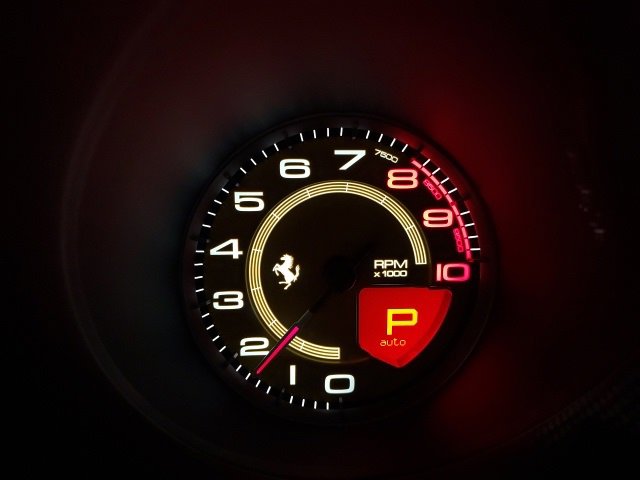 Used 2021 Ferrari F8 Tributo image 35