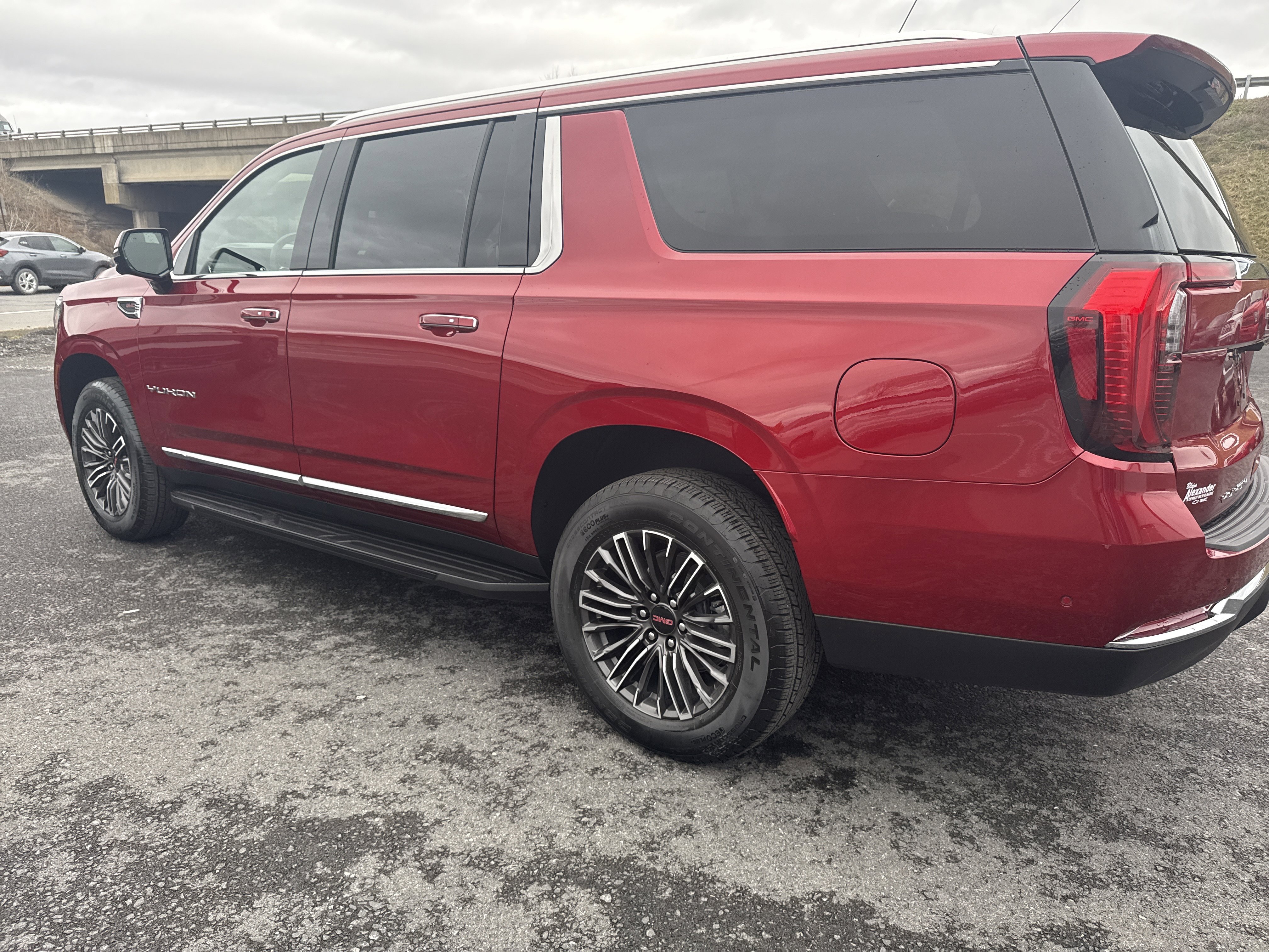 New 2026 GMC Yukon XL Elevation image 7