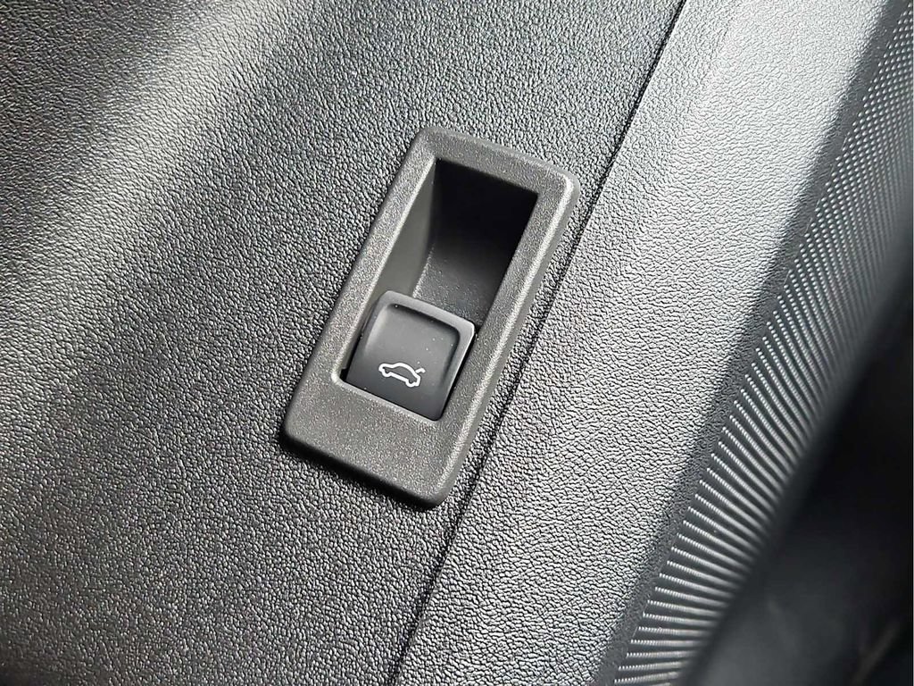 New 2026 Audi SQ5 Premium Plus AWD/4WD image 22