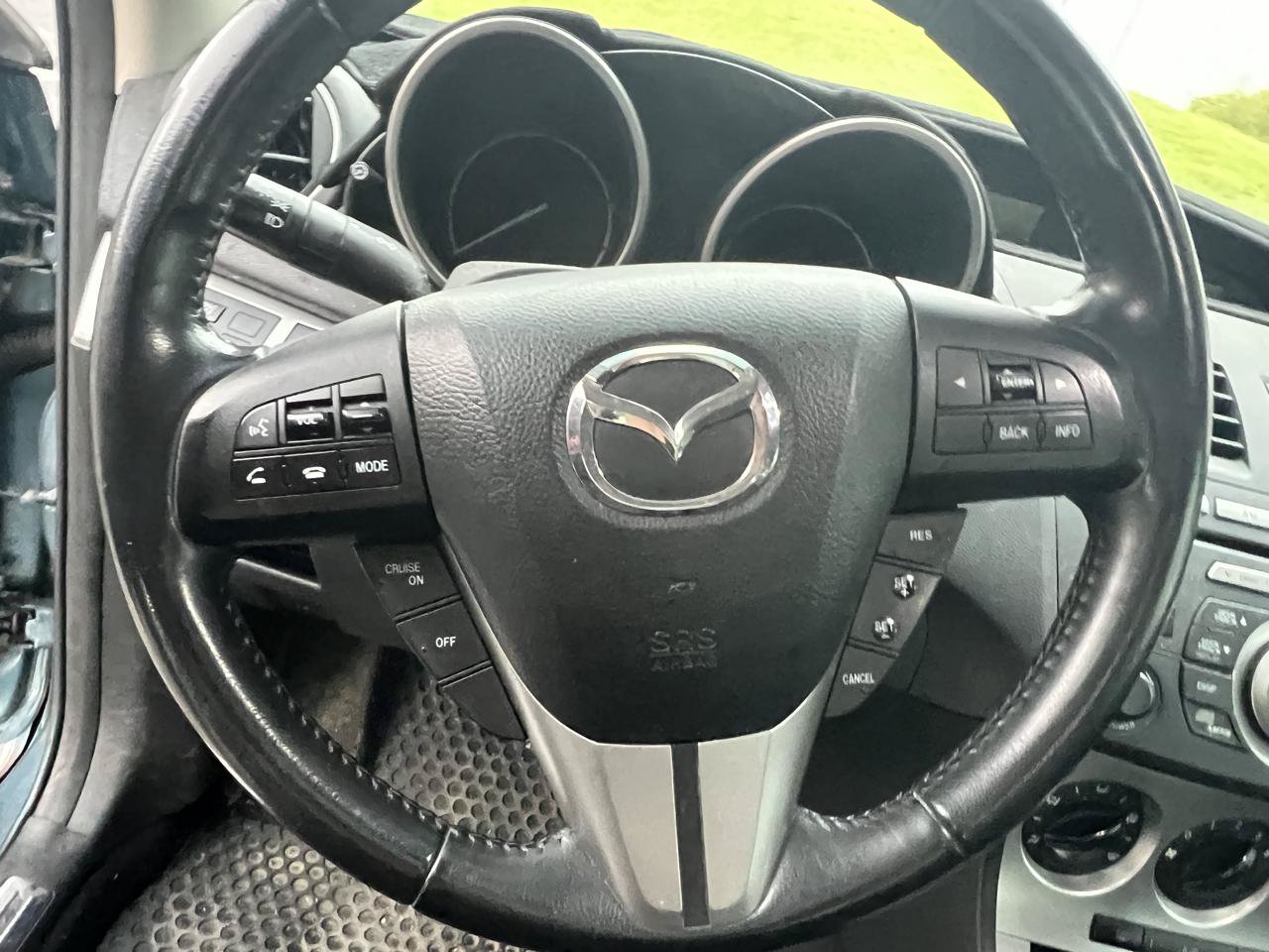 Used 2010 MAZDA MAZDA3 s Sport FWD image 22