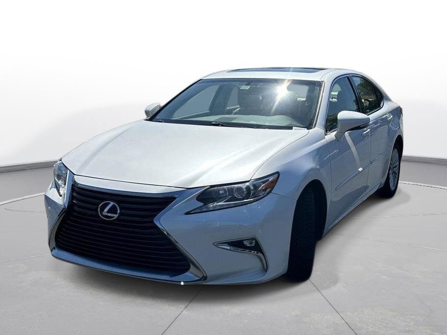 Used 2016 Lexus ES 350 FWD image 2