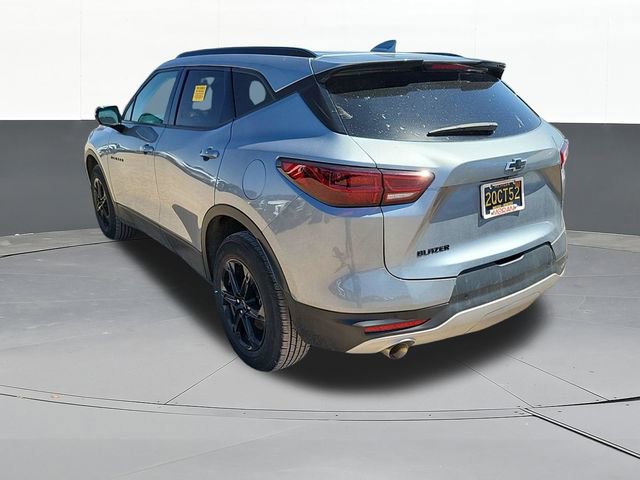 Used 2024 Chevrolet Blazer LT w/ Midnight/Sport Edition FWD image 4