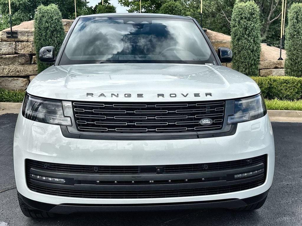 New 2026 Land Rover Range Rover Long Wheelbase SE AWD/4WD image 8