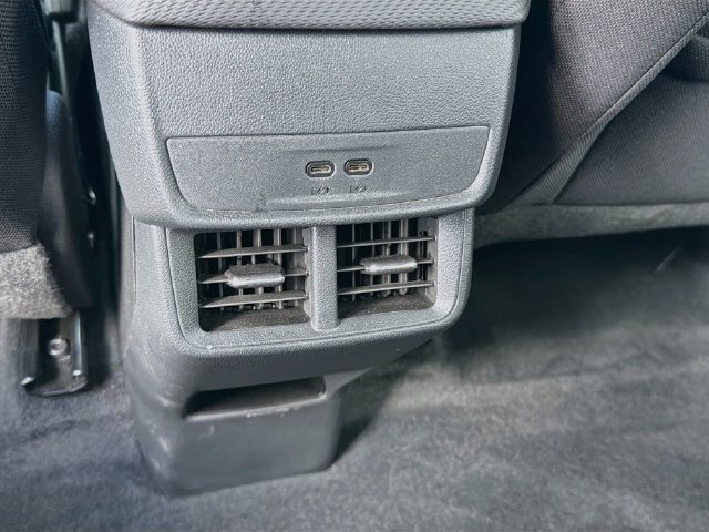 Used 2026 Chevrolet Equinox LT FWD image 19