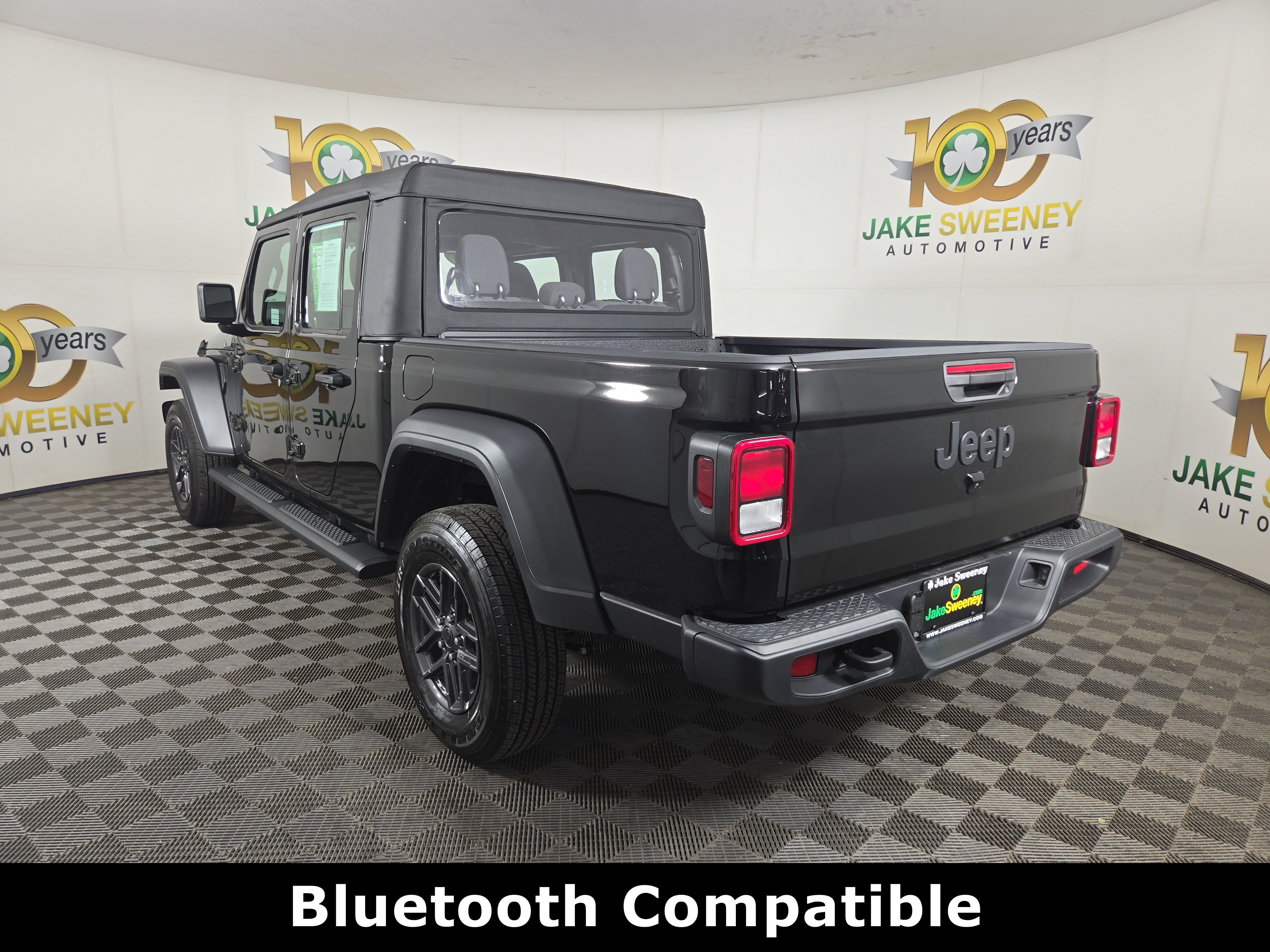 Certified 2026 Jeep Gladiator Sport AWD/4WD image 7
