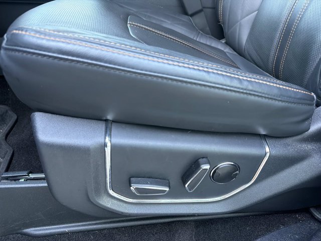 Used 2023 Ford Expedition Max Platinum AWD/4WD image 12