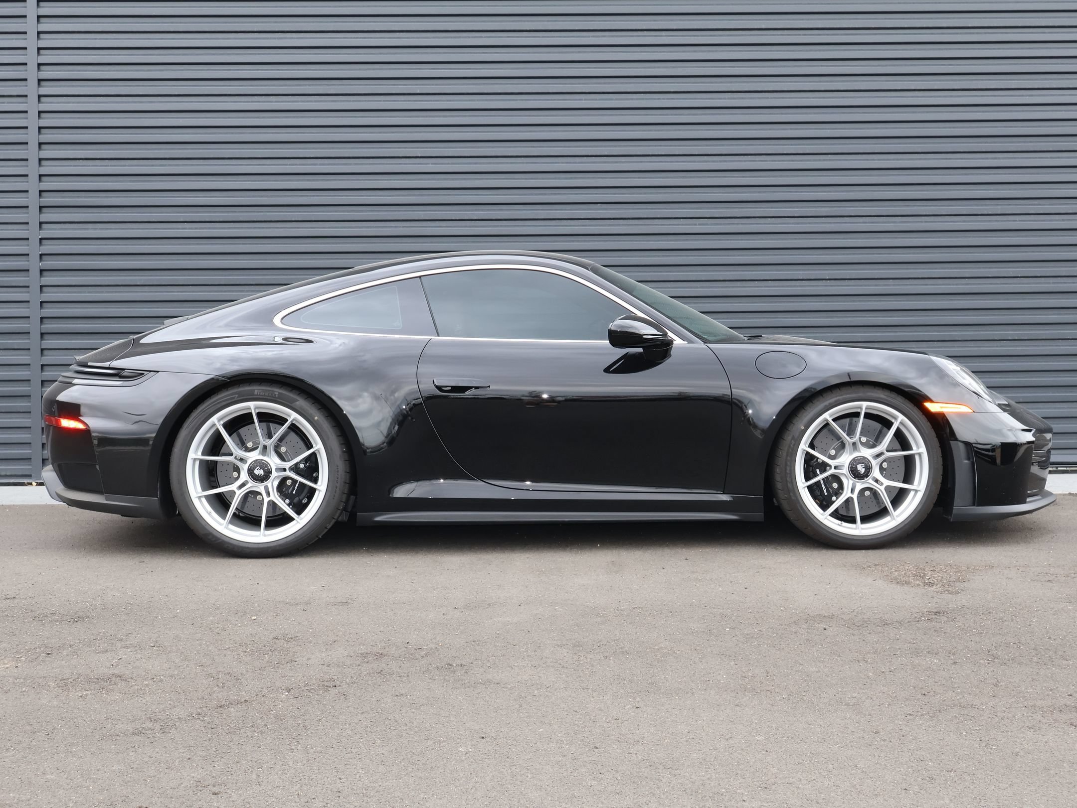 Used 2026 Porsche 911 GT3 RWD image 8