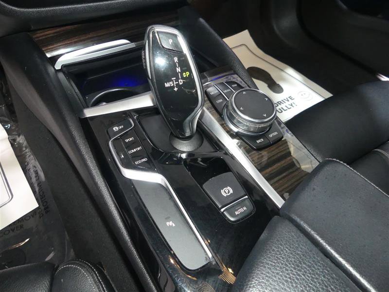 Used 2018 BMW 530i xDrive image 37