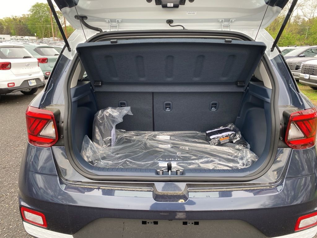 New 2026 Hyundai Venue SEL FWD image 14