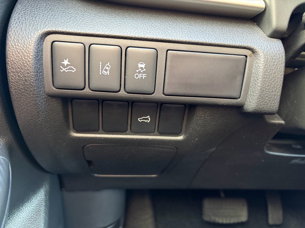 Used 2024 Mitsubishi Eclipse Cross SE image 27