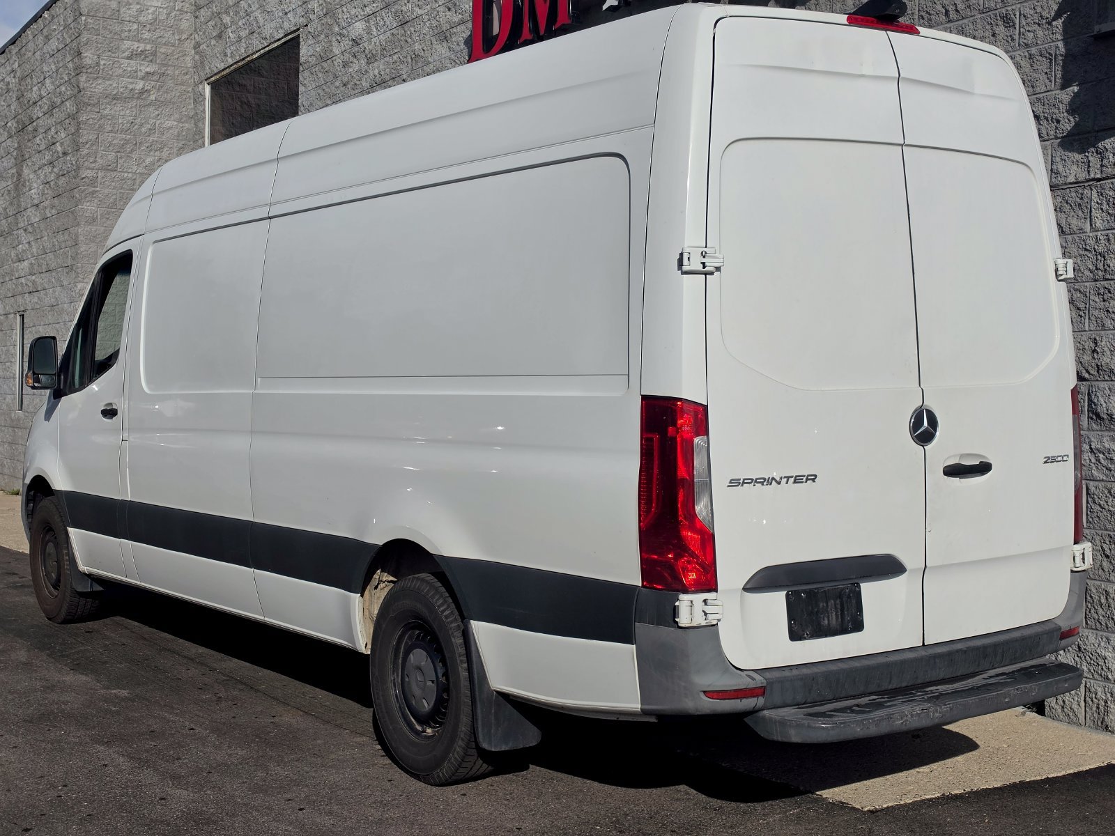 Used 2020 Mercedes-Benz Sprinter 2500 image 4