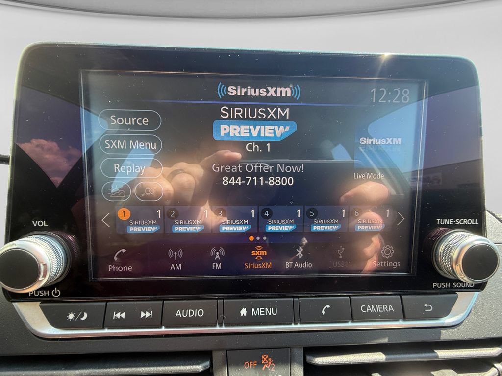 Used 2024 Nissan Altima 2.5 SV FWD image 21