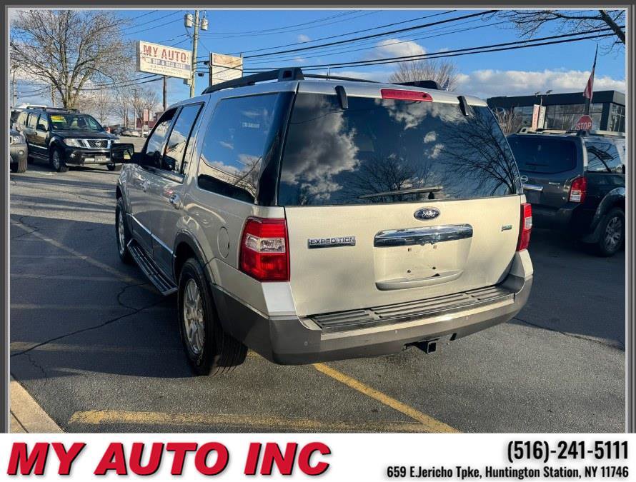Used 2011 Ford Expedition XLT w/ 203A Rapid Spec Order Code image 6