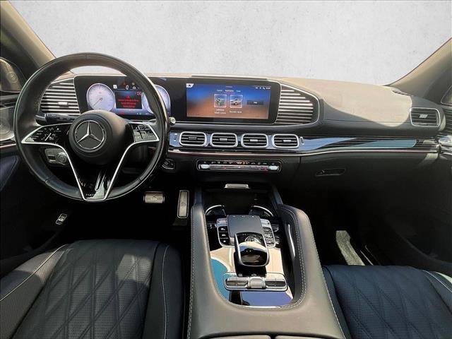Used 2024 Mercedes-Benz Maybach GLS 600 4MATIC image 15