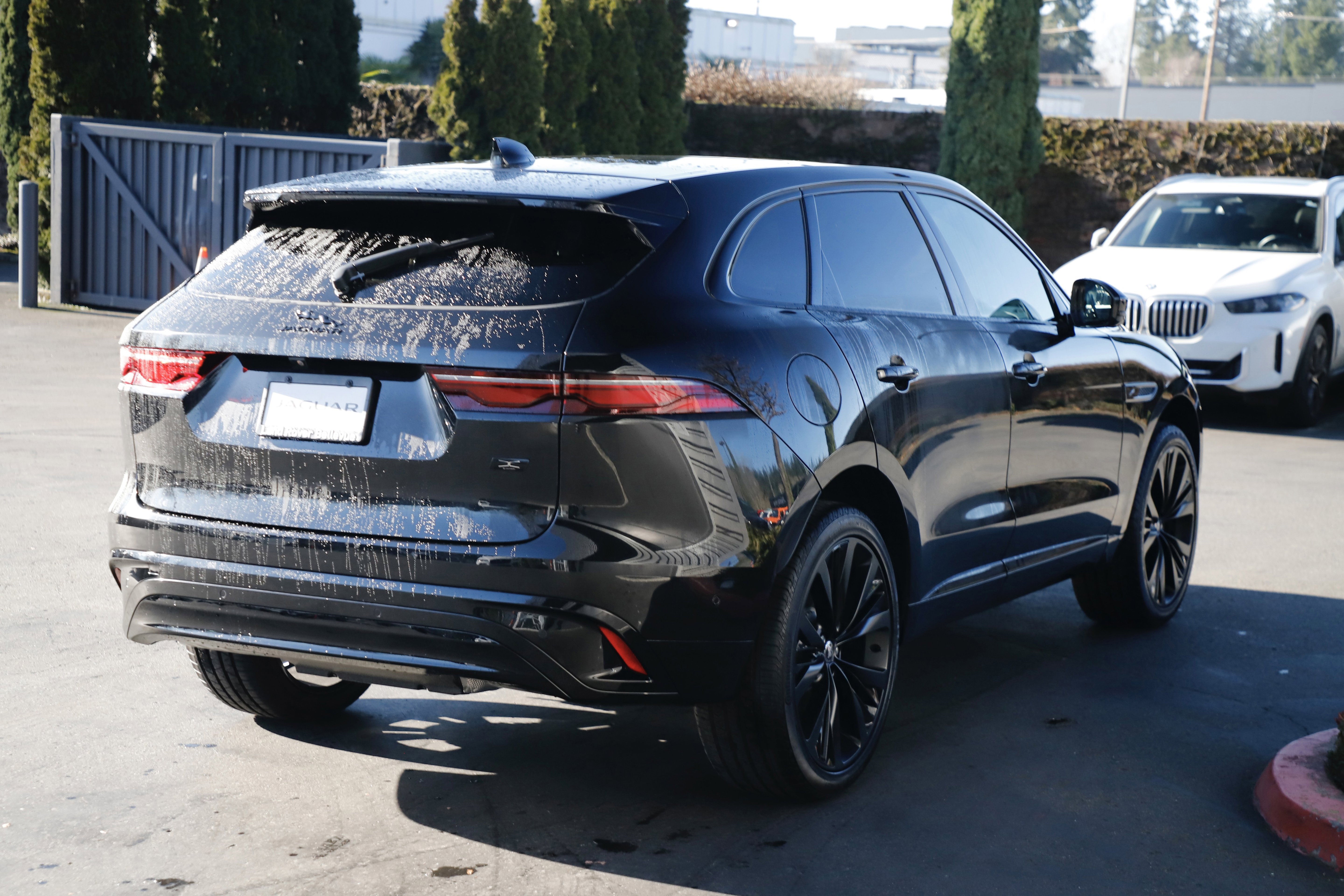 New 2026 Jaguar F-PACE R-Dynamic S image 6