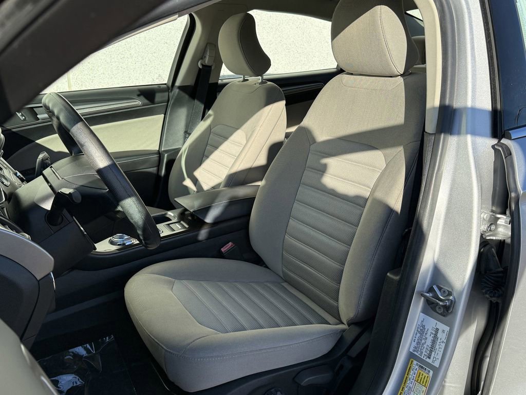 Used 2018 Ford Fusion S image 12