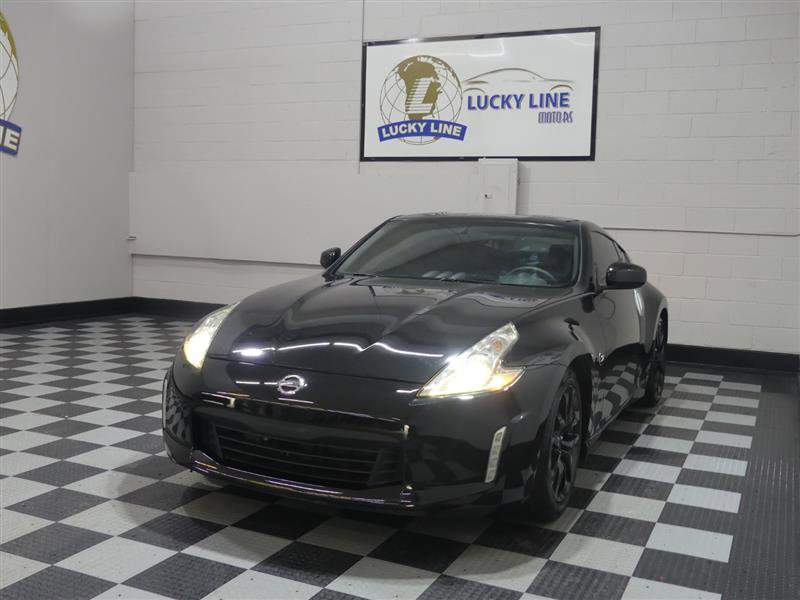 Used 2017 Nissan 370Z Coupe image 4