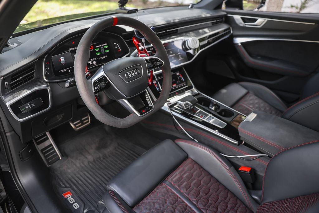 Used 2024 Audi RS 6 performance AWD/4WD image 30
