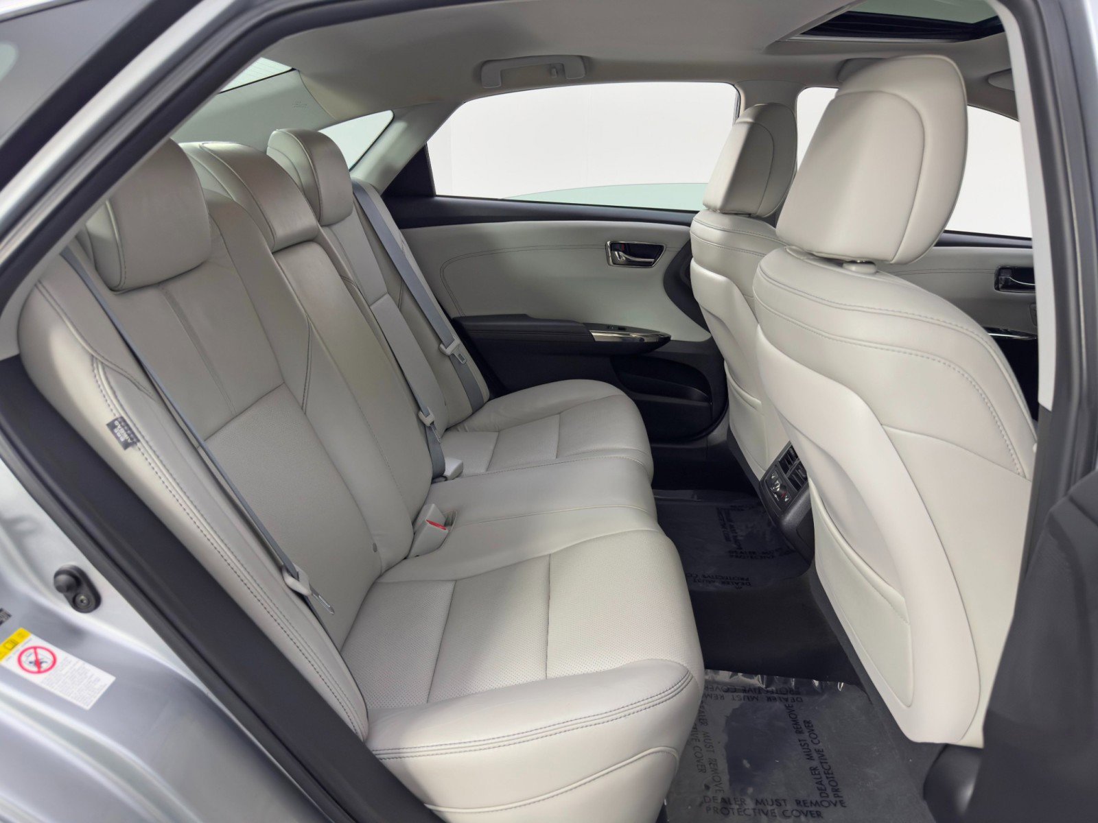 Used 2016 Toyota Avalon Limited w/ Toyota Safety Sense Package image 37