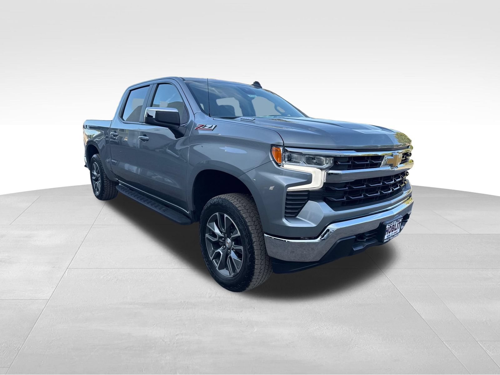 Used 2025 Chevrolet Silverado 1500 LT AWD/4WD image 7