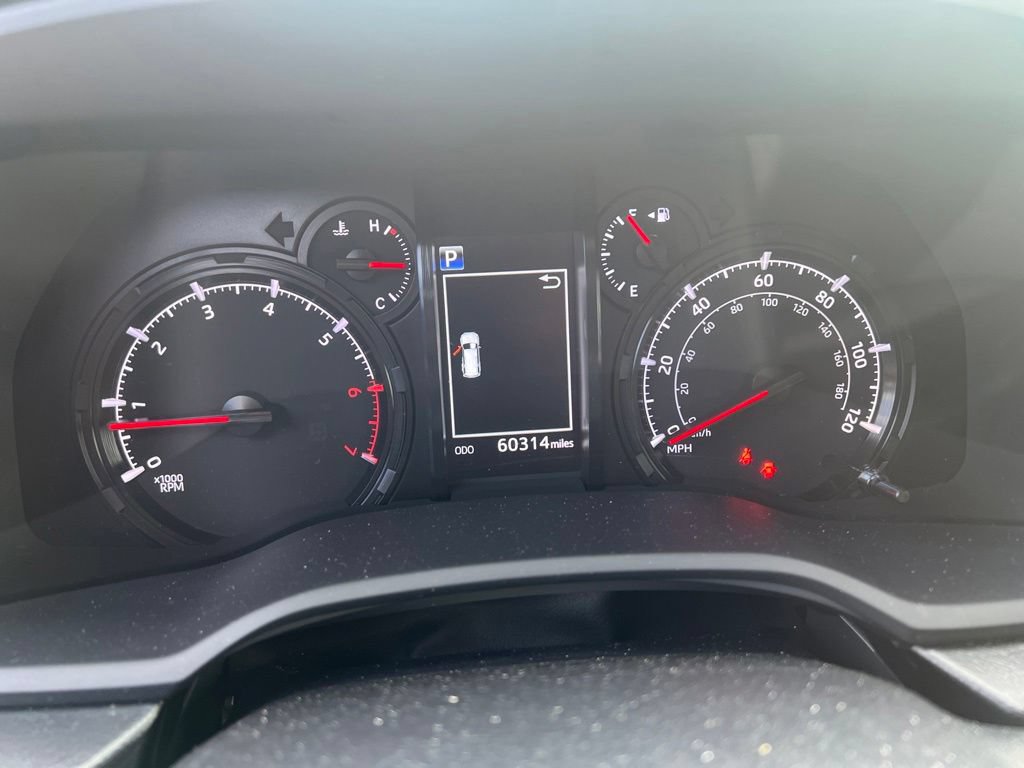 Used 2024 Toyota 4Runner SR5 RWD image 3