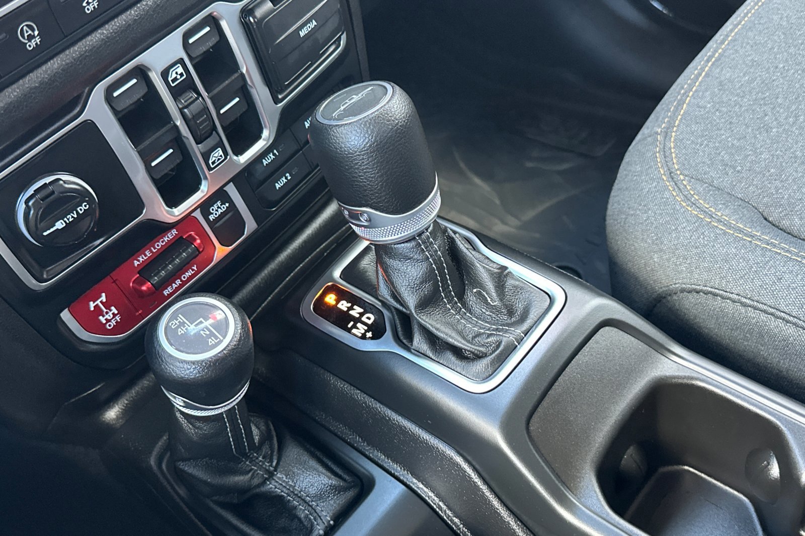 New 2025 Jeep Gladiator Willys image 20