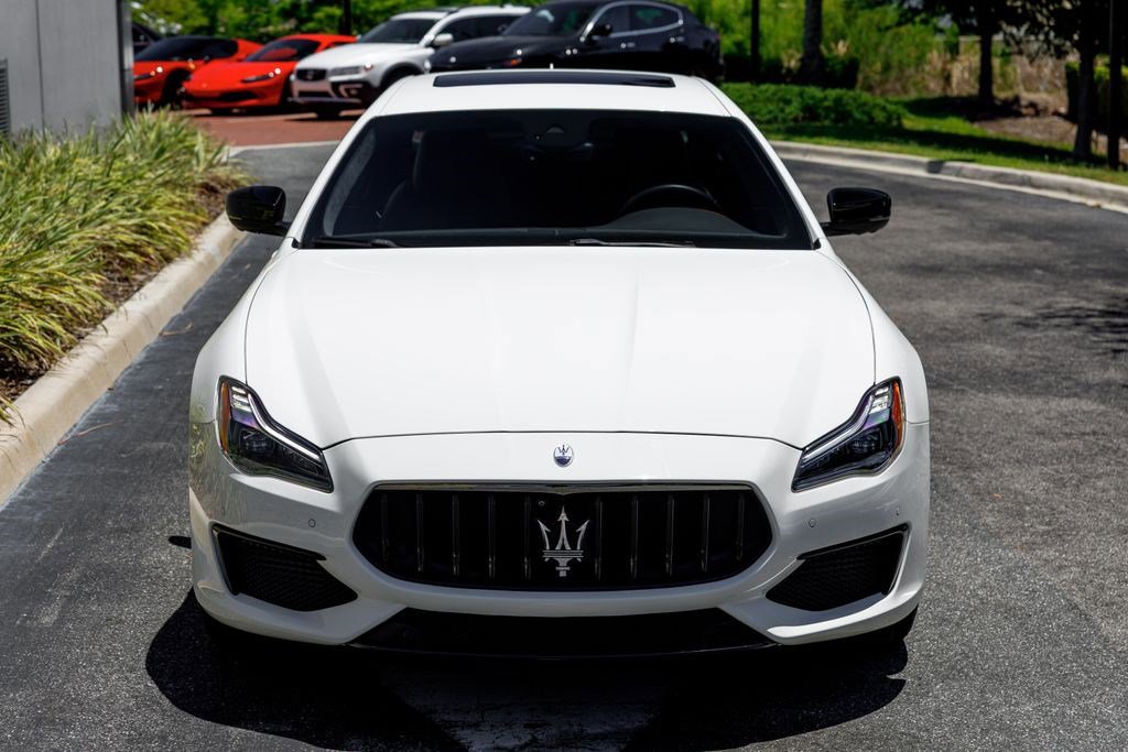 Used 2022 Maserati Quattroporte Modena RWD image 8