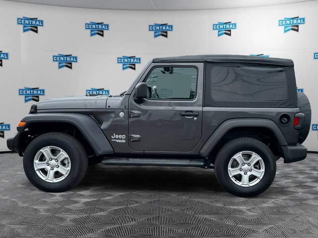Used 2021 Jeep Wrangler Sport S image 3