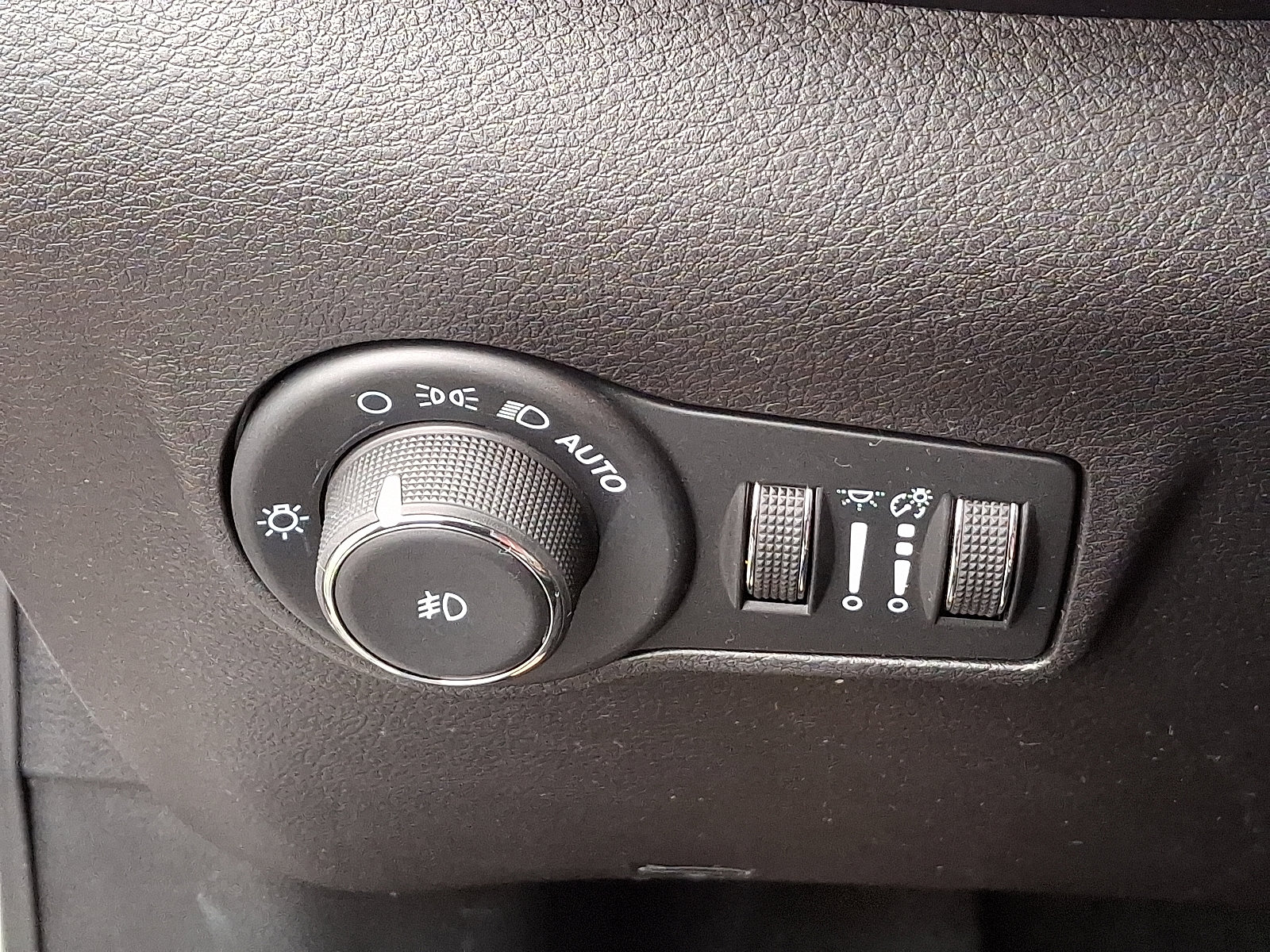 Used 2024 Jeep Compass Latitude image 26