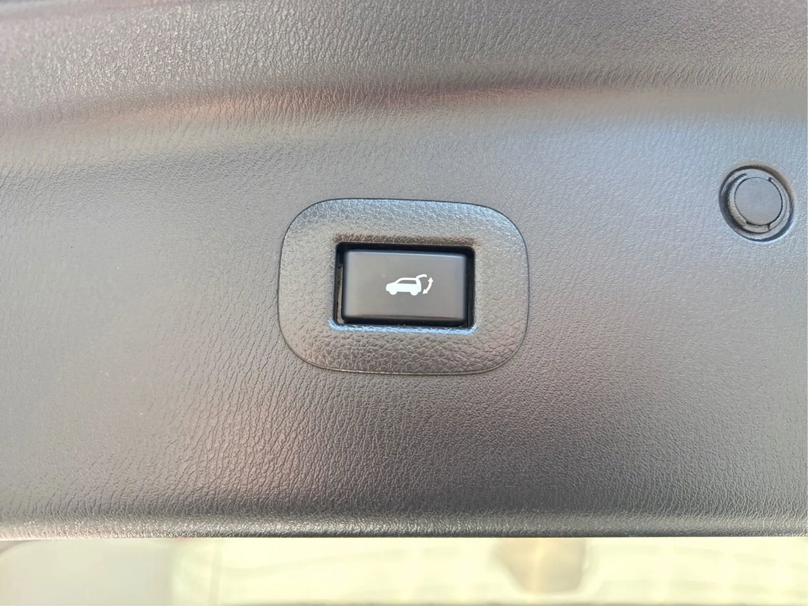 Used 2021 INFINITI QX80 Luxe w/ All-Season Package image 37