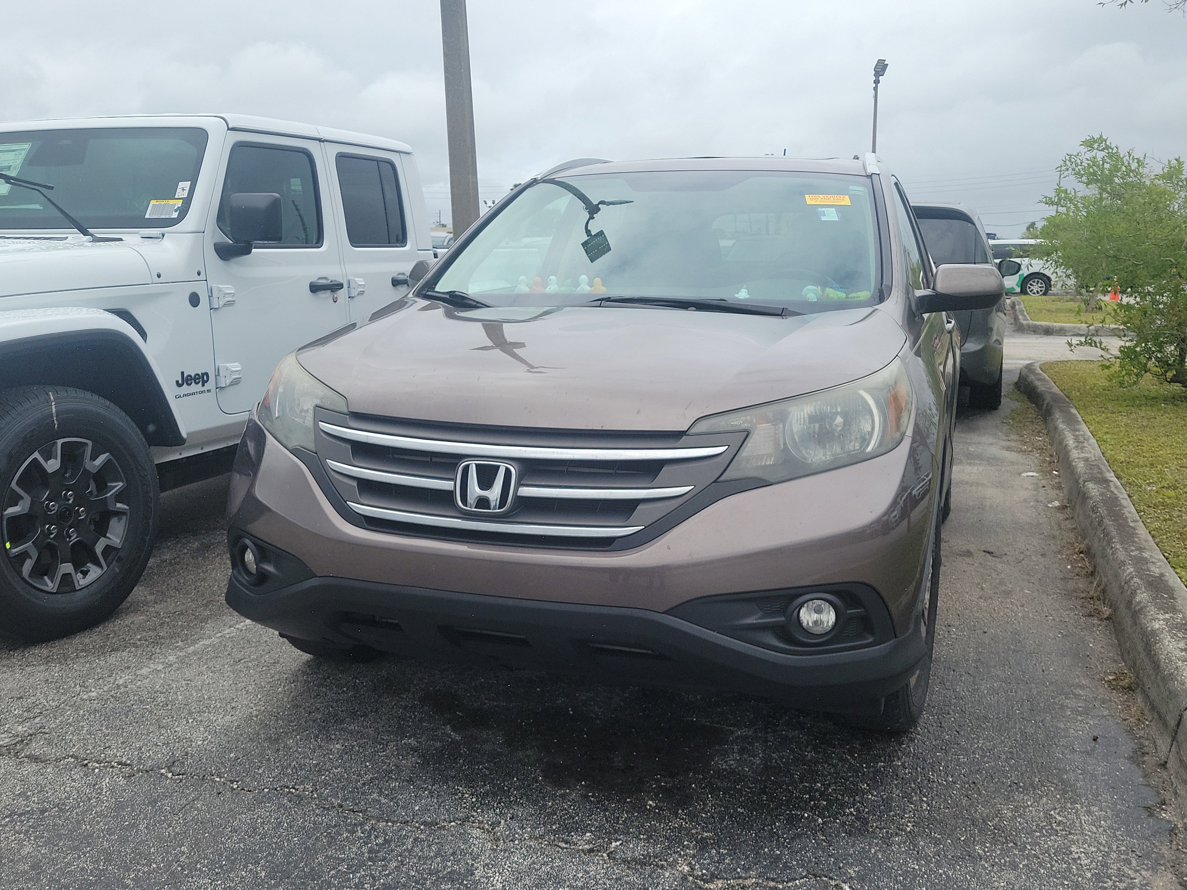 Used 2013 Honda CR-V EX-L image 2