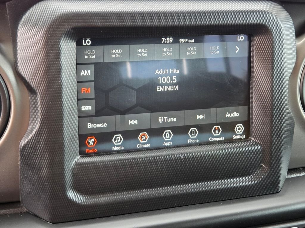 Used 2022 Jeep Wrangler Unlimited Sport AWD/4WD image 28