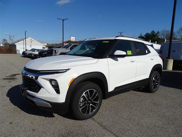 Used 2025 Chevrolet TrailBlazer LT w/ Convenience Package
