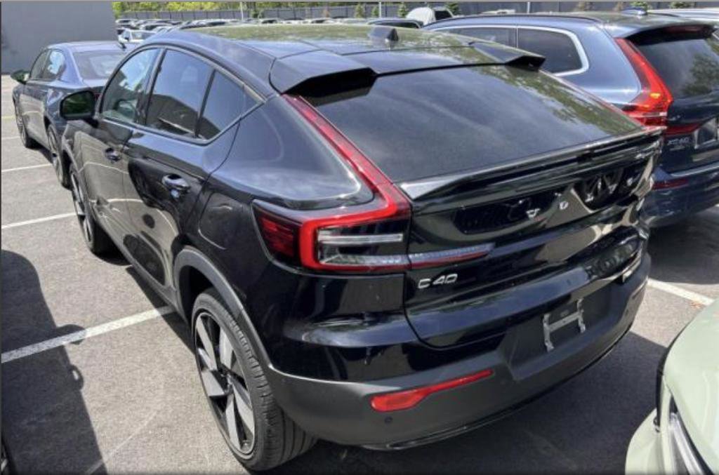 Used 2023 Volvo C40 P8 Recharge Ultimate AWD/4WD image 8