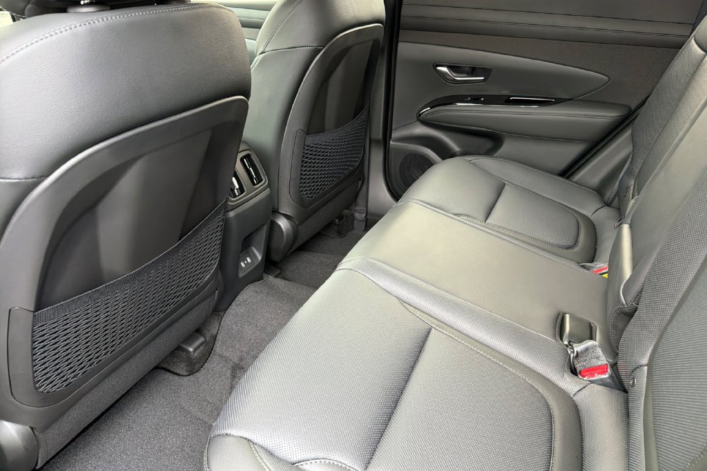 New 2026 Hyundai Tucson Limited AWD/4WD image 9