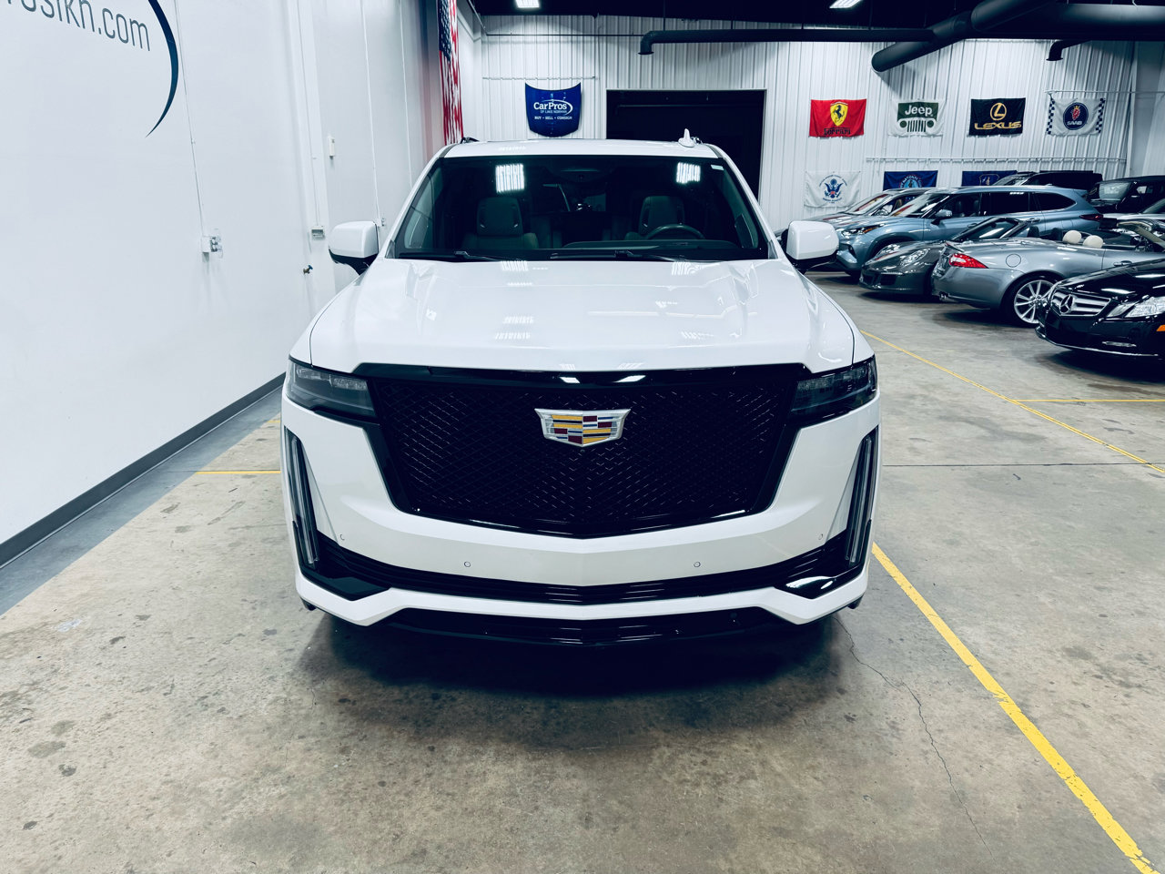 Used 2022 Cadillac Escalade Sport Platinum w/ Heavy-Duty Trailer Package image 17