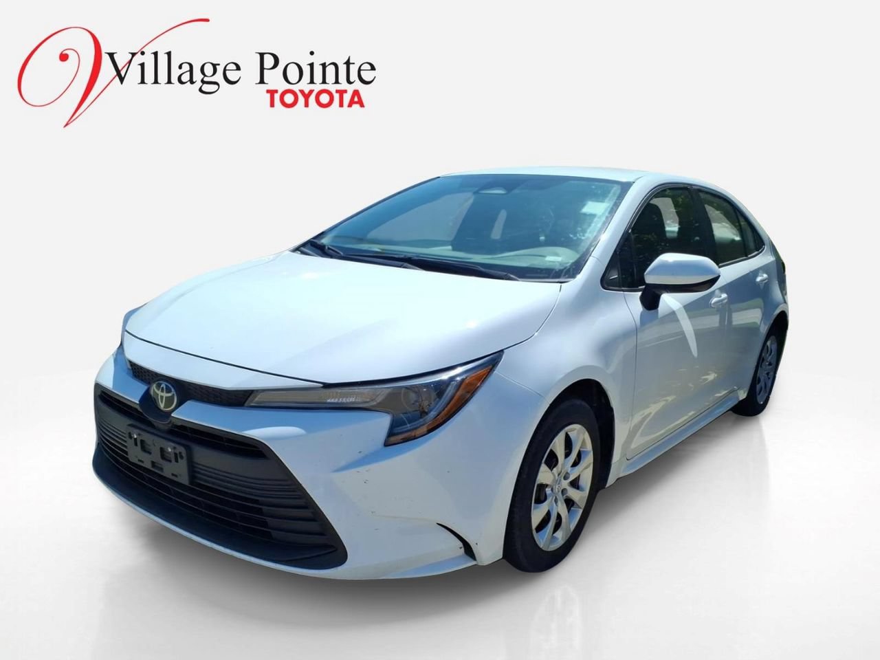 Used 2024 Toyota Corolla LE FWD image 1
