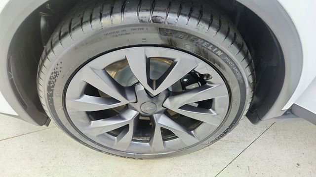 Used 2024 Tesla Model X AWD/4WD image 58