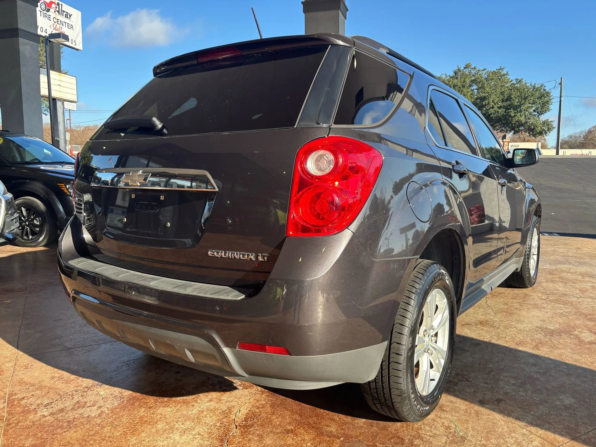 Used 2015 Chevrolet Equinox LT w/ Driver Convenience Package image 6