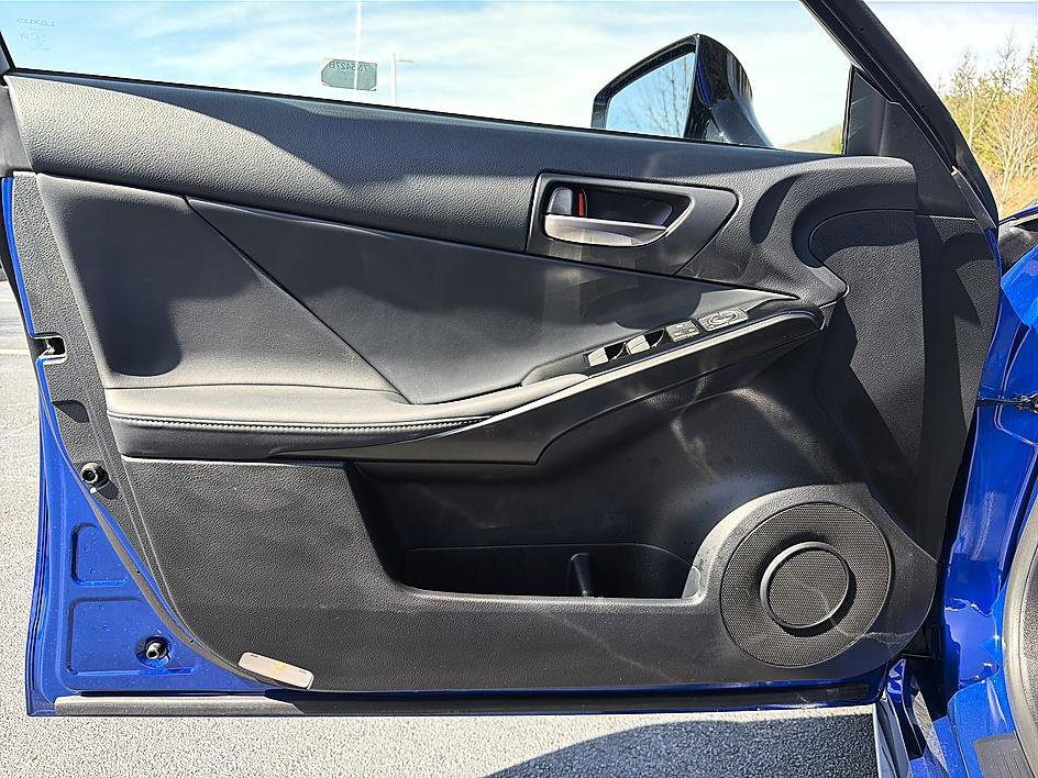 Used 2025 Lexus IS 350 F Sport image 9