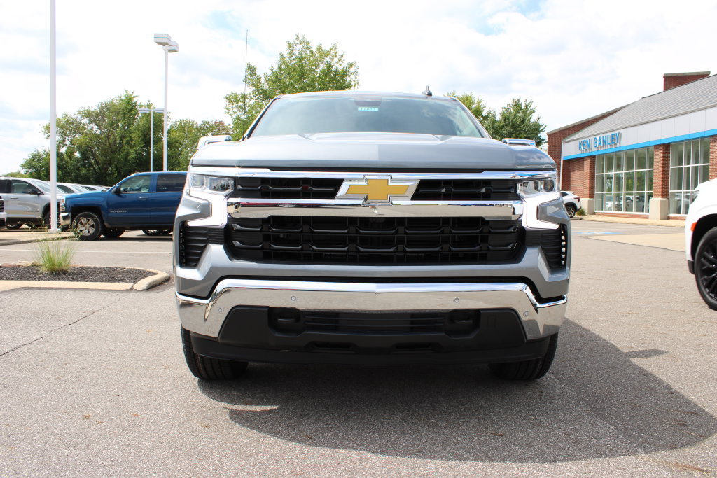 New 2026 Chevrolet Silverado 1500 LT w/ Safety Package AWD/4WD image 8