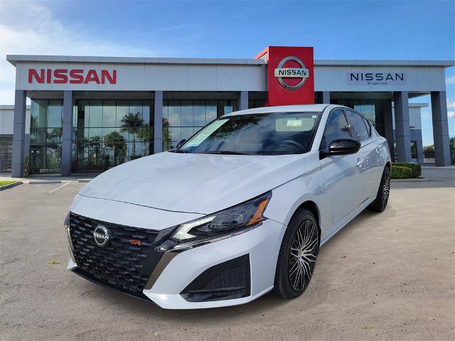 Certified 2023 Nissan Altima 2.5 SR w/ SR Premium Package image 10