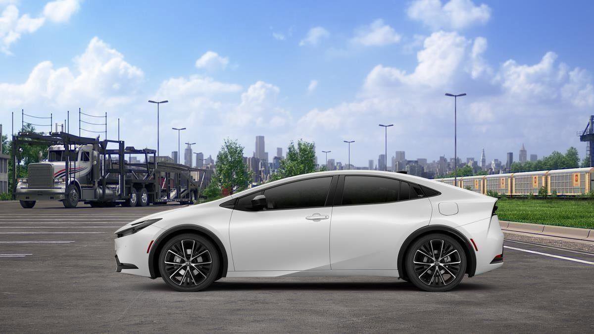 New 2026 Toyota Prius XLE FWD image 4