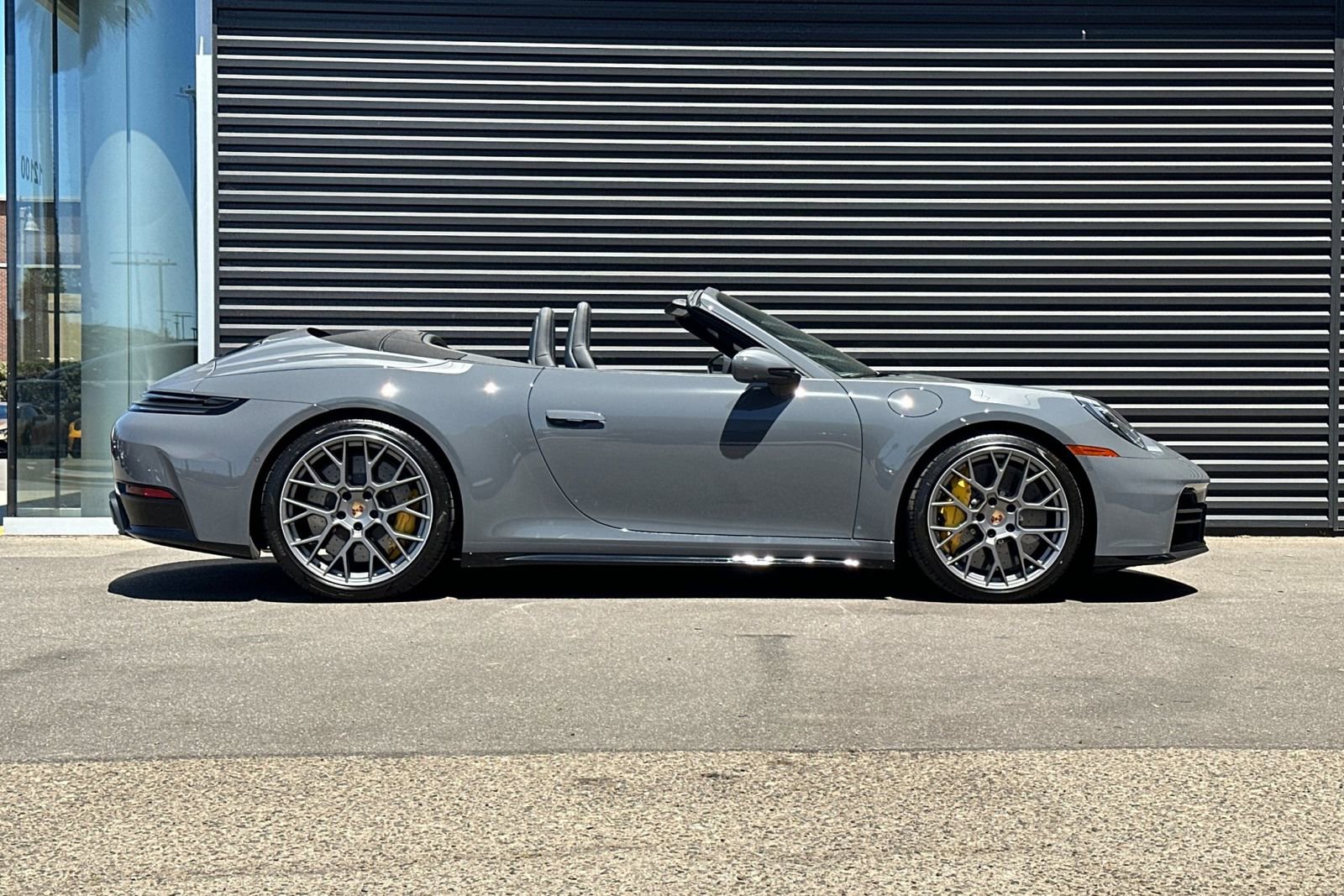 Used 2025 Porsche 911 Carrera S RWD image 9