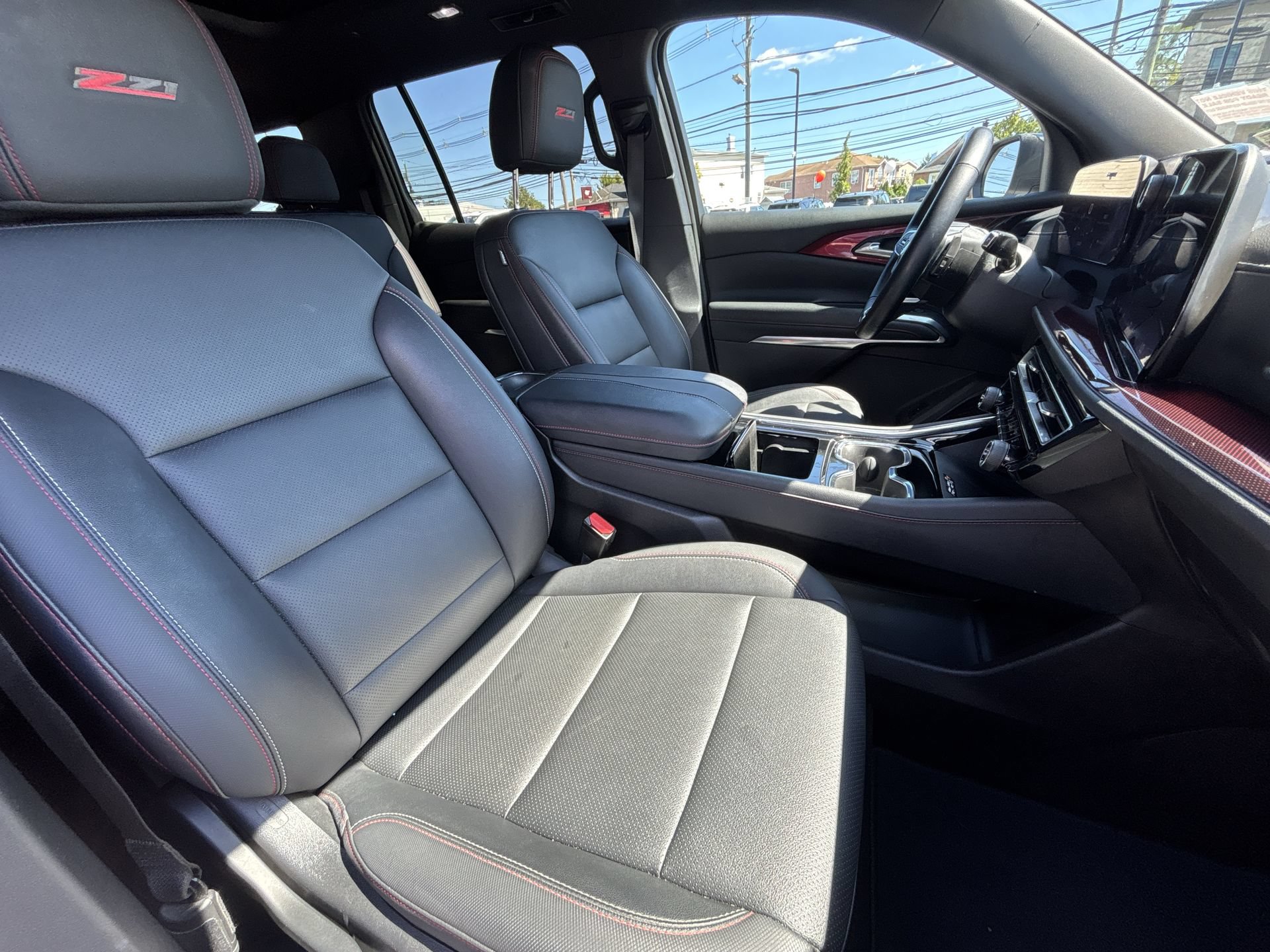 Used 2024 Chevrolet Traverse Z71 w/ LPO, Floor Liner Package AWD/4WD image 25