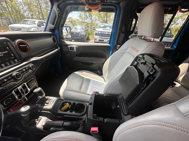 Used 2023 Jeep Gladiator Mojave w/ Cold Weather Group AWD/4WD image 26
