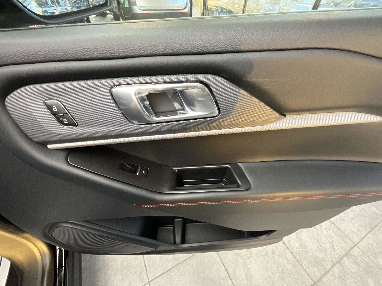 New 2026 Ford Explorer ST-Line image 13