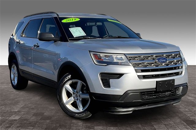 Used 2019 Ford Explorer Base w/ Class III Trailer Tow Package image 11