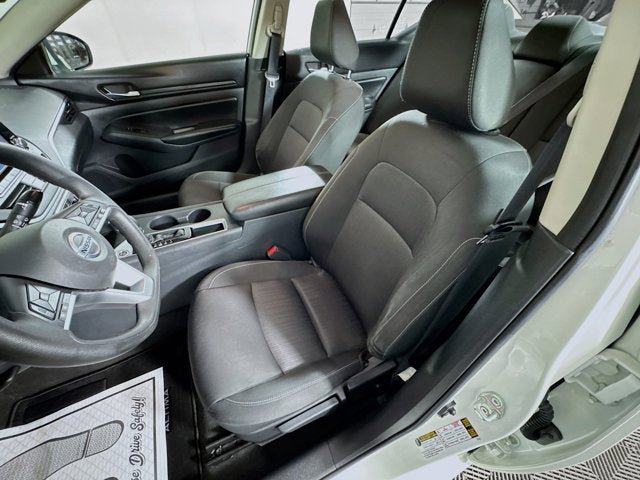 Used 2022 Nissan Altima 2.5 S FWD image 16