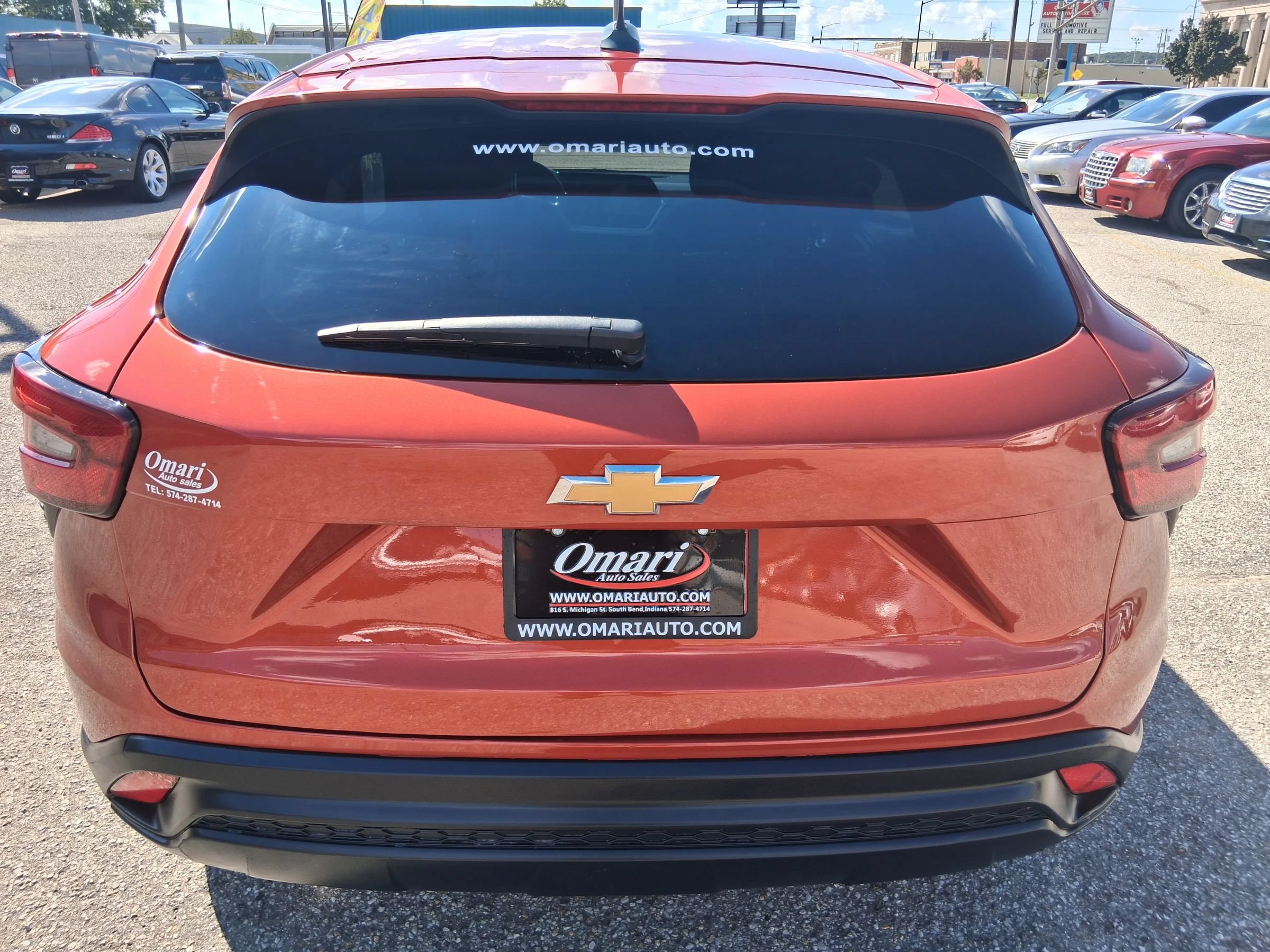 Used 2024 Chevrolet Trax LS w/ LS Convenience Package FWD image 8